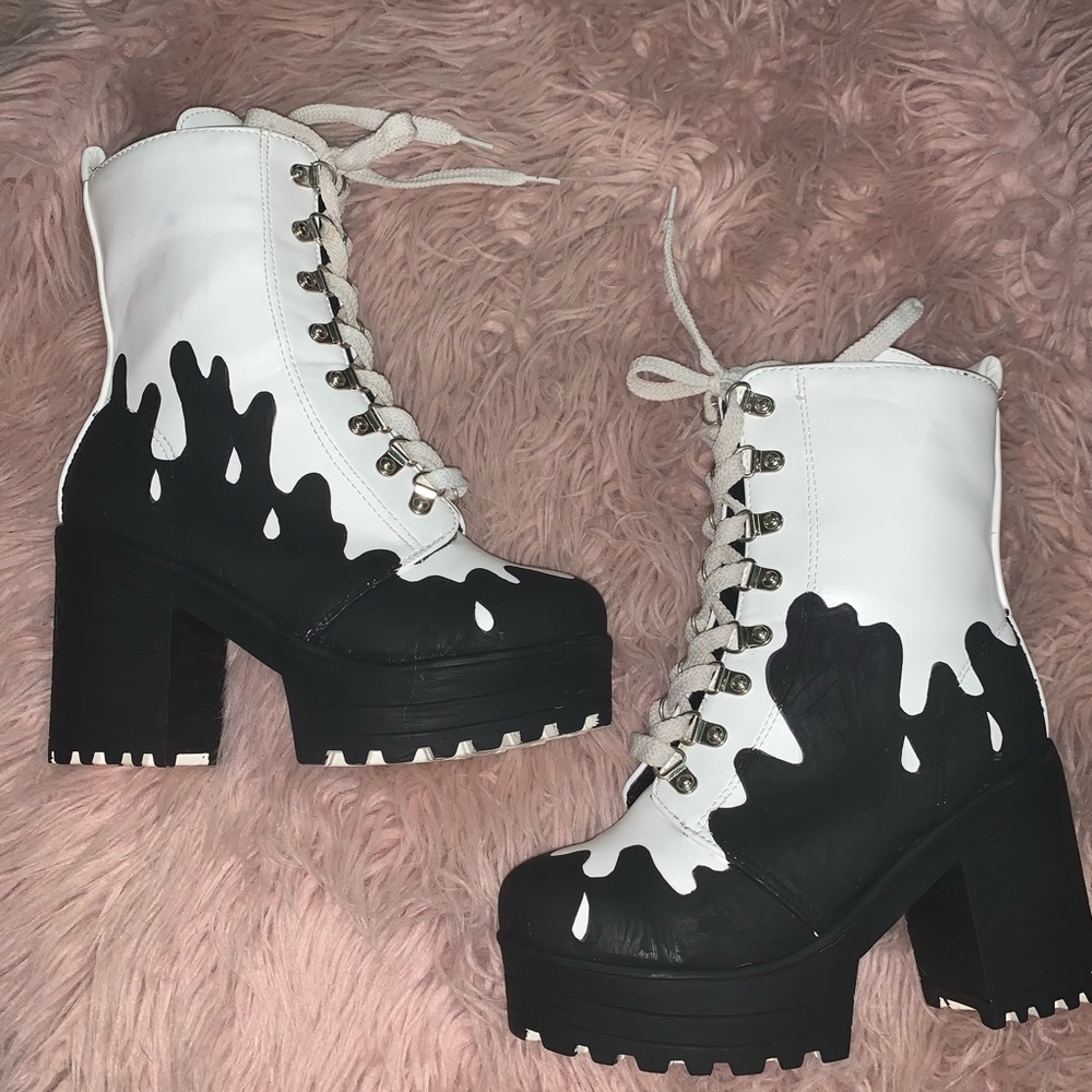 Platform Lace Up Booties